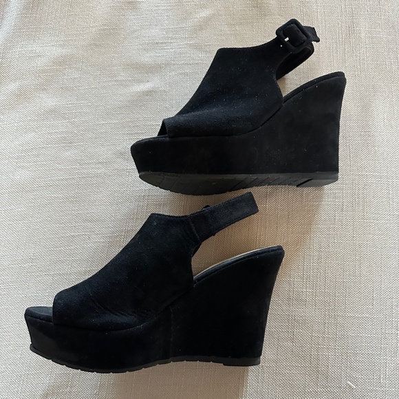 MADDEN GIRL FAUX SUEDE WEDGE SANDALS SHOES LADIES SIZE 8 38 - Picture 2 of 4